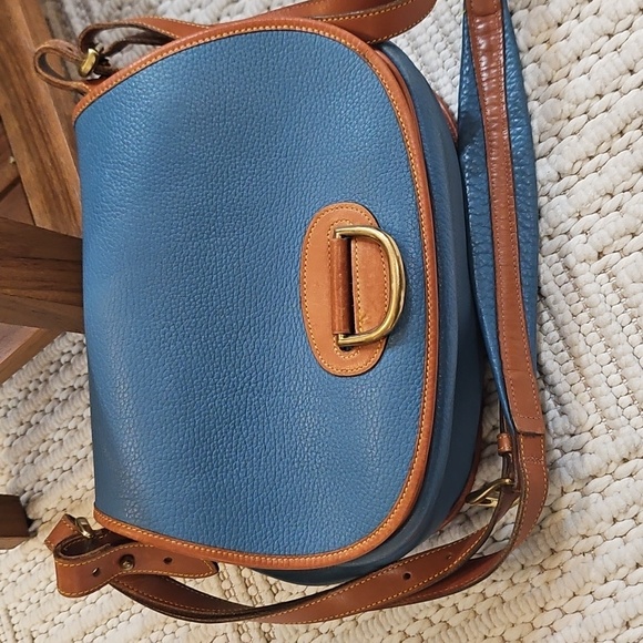 Dooney & Bourke Handbags - Vintage Dooney & Bourke Large Horshoe Blue